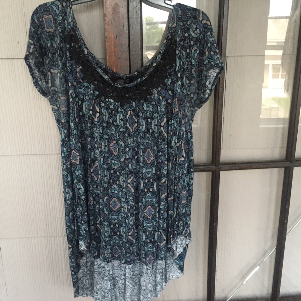 Jessica Simpson paisley and lace high low blouse